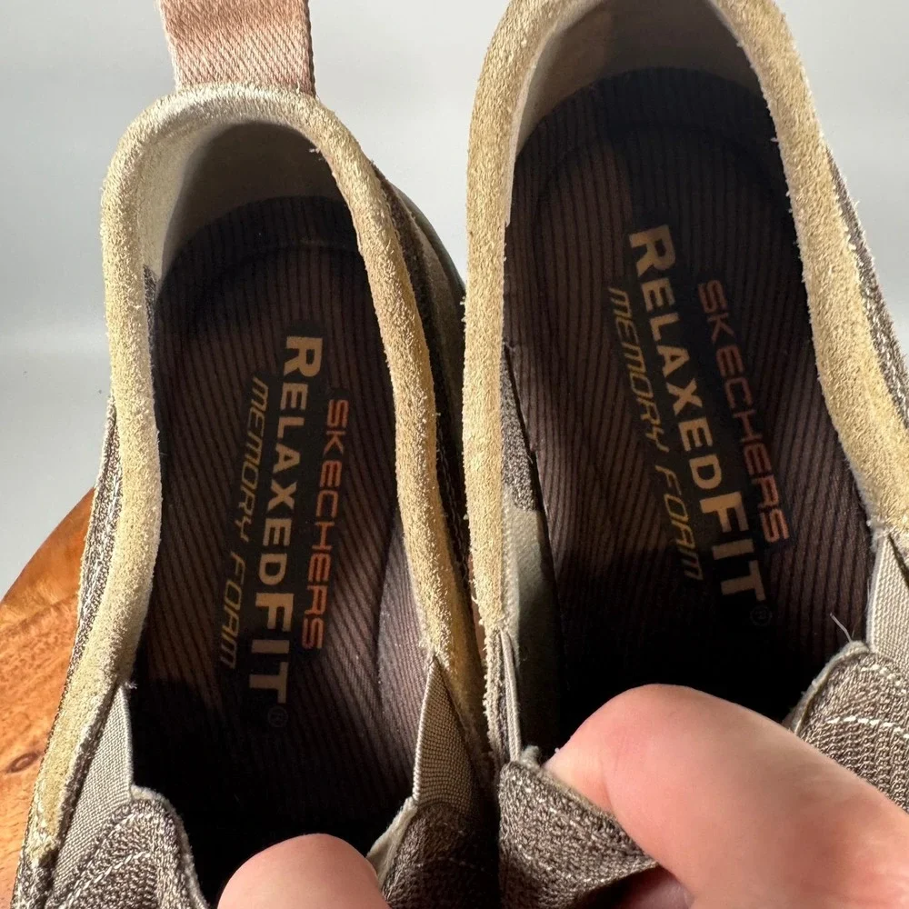 Skechers Relaxed Fit Mens 8.5 Brown Leather Textile Slip On Loafers 64365 LTBR